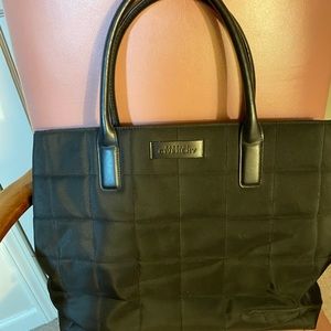 Perfumes Givenchy Black Tote